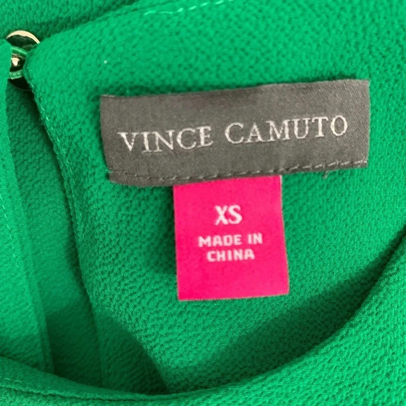 VINCE CAMUTO Kelly green blouse - Picture 6 of 7